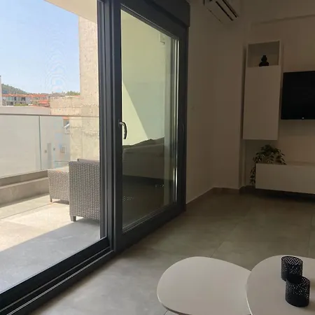 Helios Lemonaki Case de vacanță *
